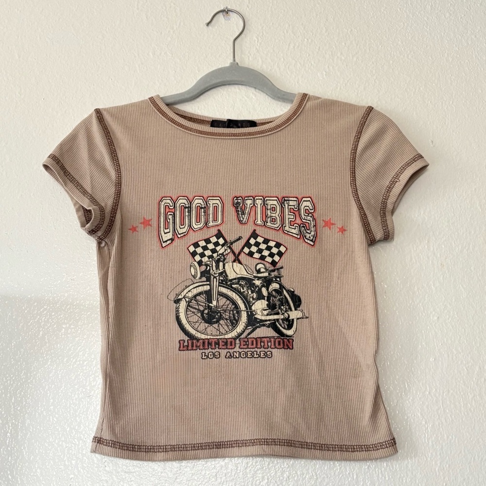 Faded Rose Ribbed Crop Top Juniors Y2K Medium Short Sleeve Bikercore Grunge
